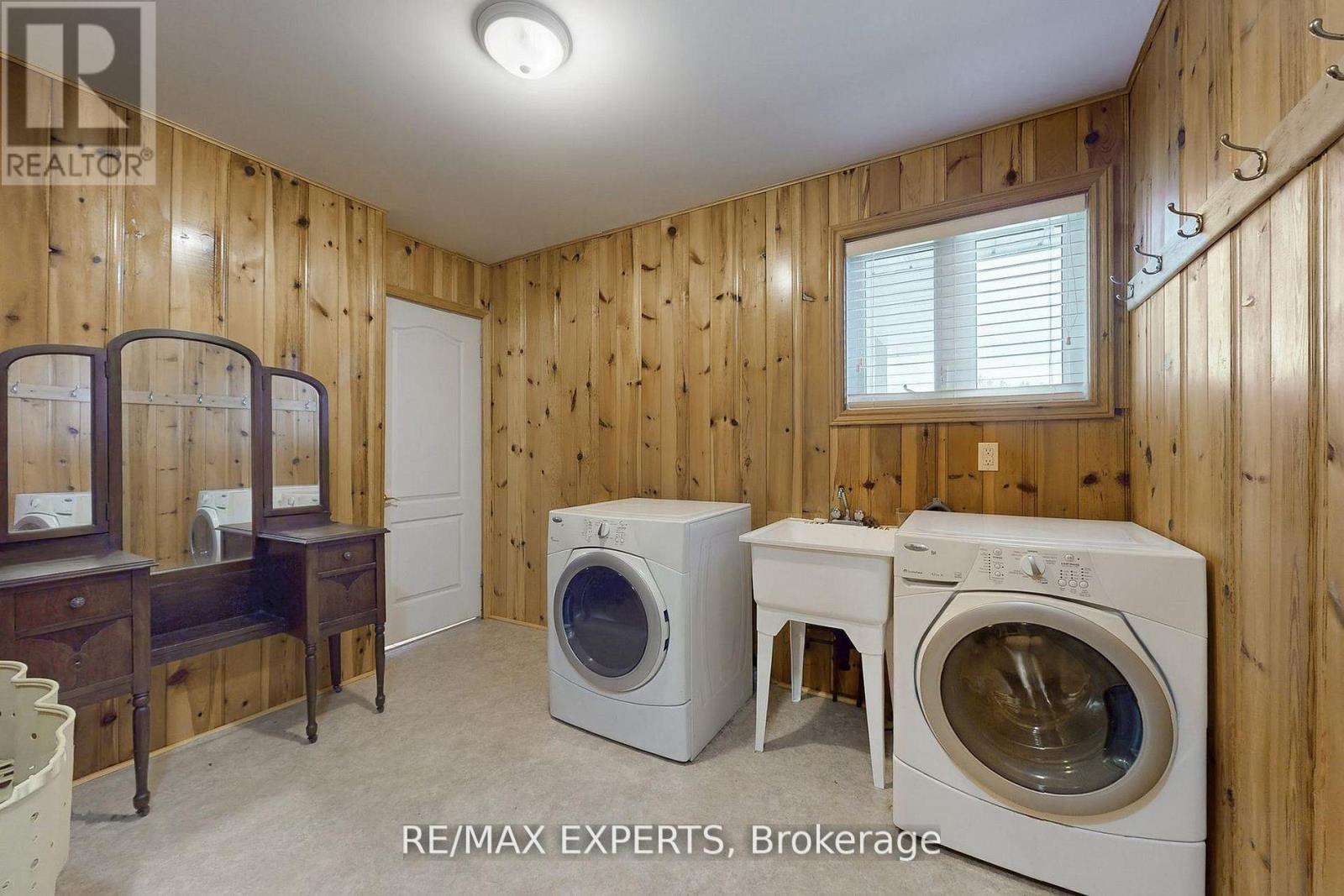 3180 FLEMING BOULEVARD - 25