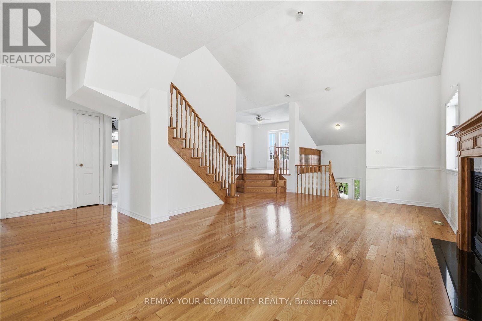 6926 EARLY SETTLER ROW - 6