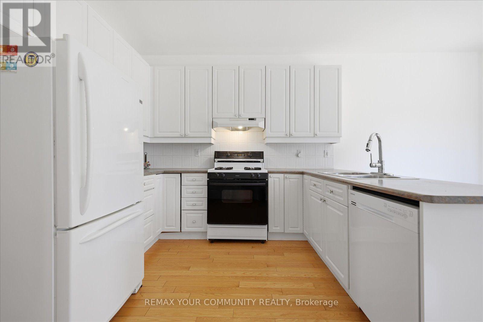 6926 EARLY SETTLER ROW - 9