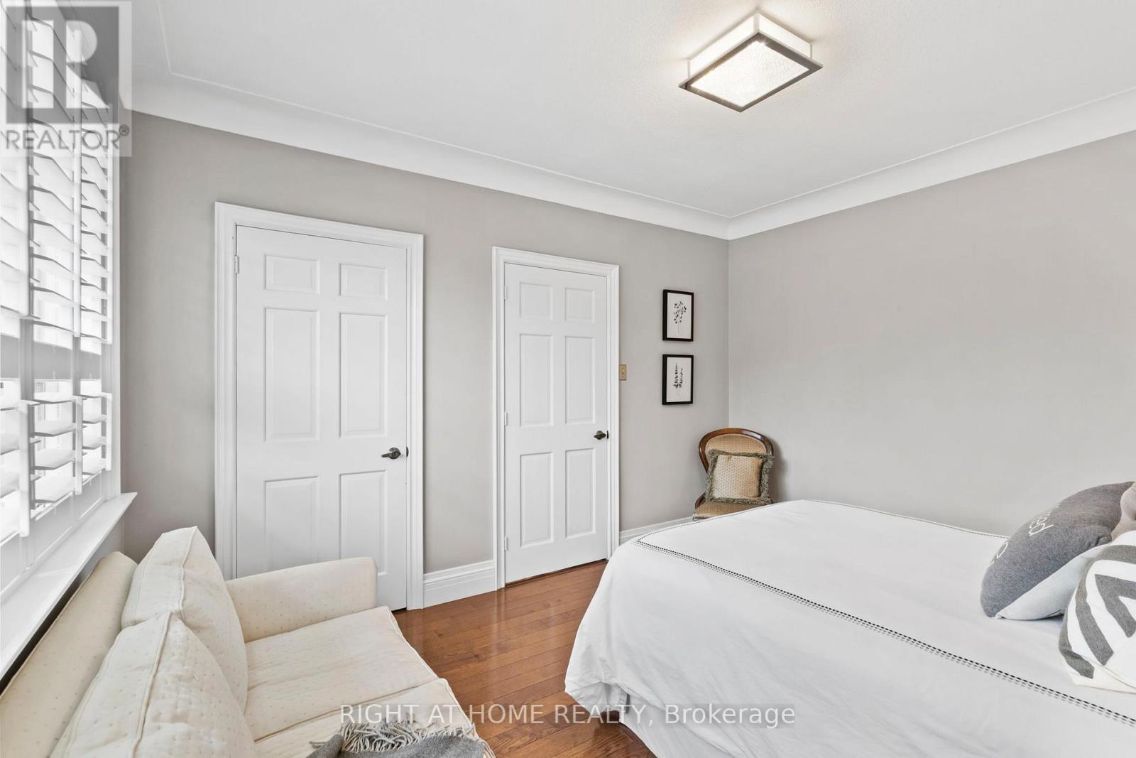 14 DELBROOK COURT - Image 31