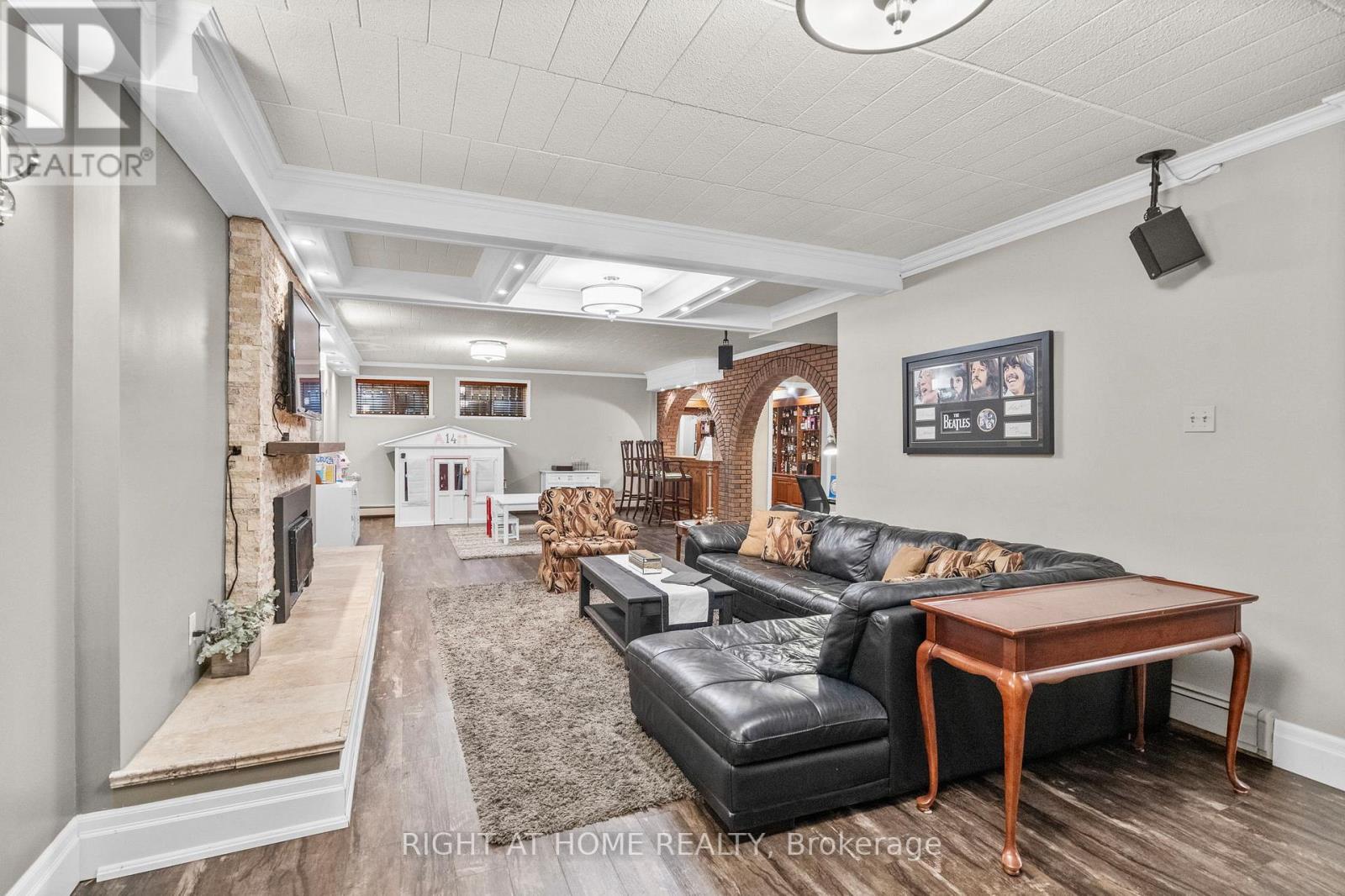 14 DELBROOK COURT - Image 48