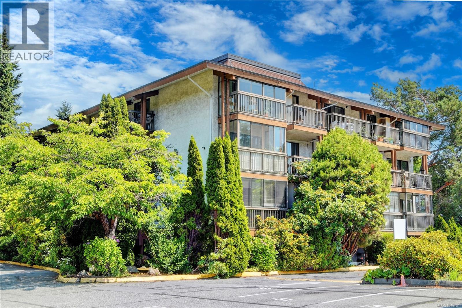 #304 1009 McKenzie Ave - 1