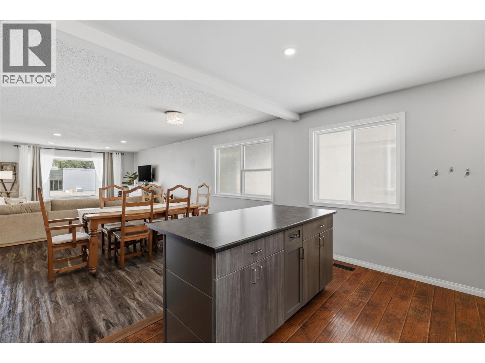 4568 CAMMERAY Drive - 9