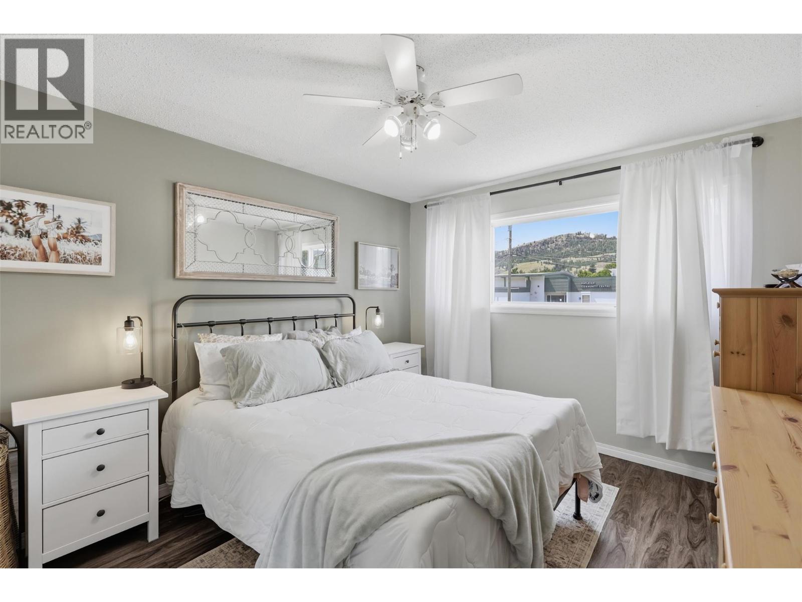 4568 CAMMERAY Drive - 16