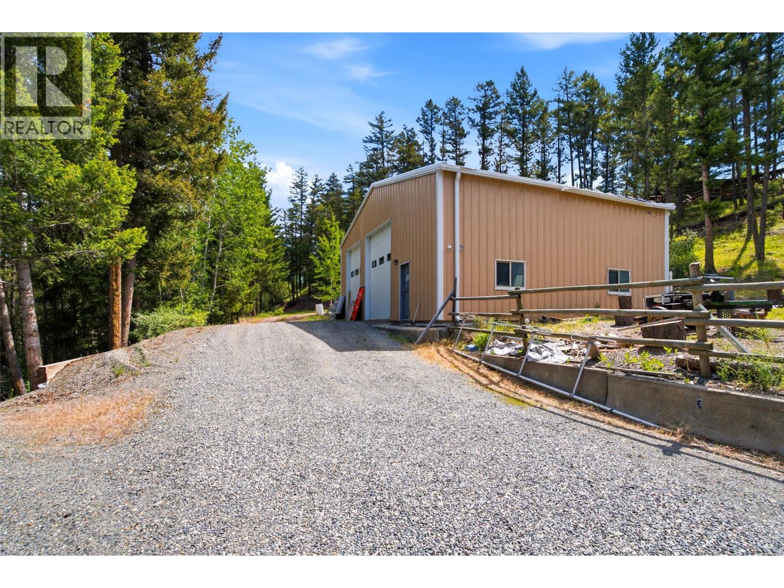 4492 Iron Mountain Road, Merritt