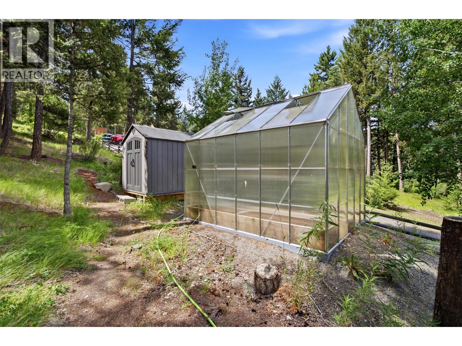 4492 Iron Mountain Road, Merritt