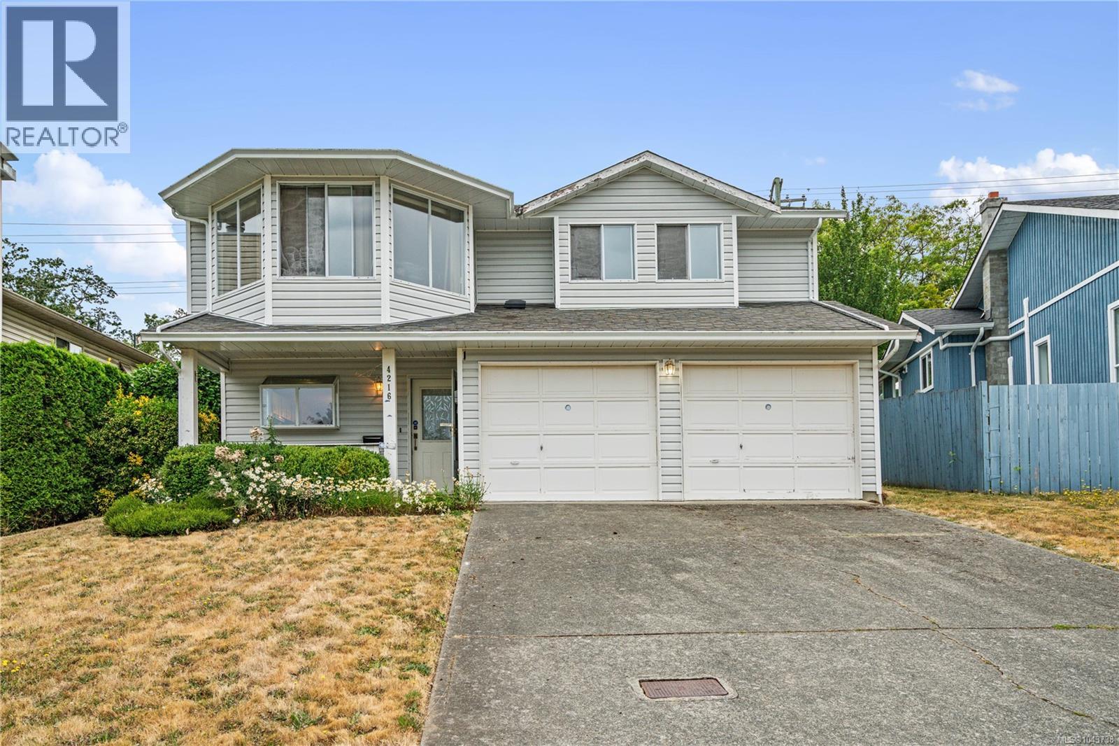 4216 Ponderosa Cres - 1