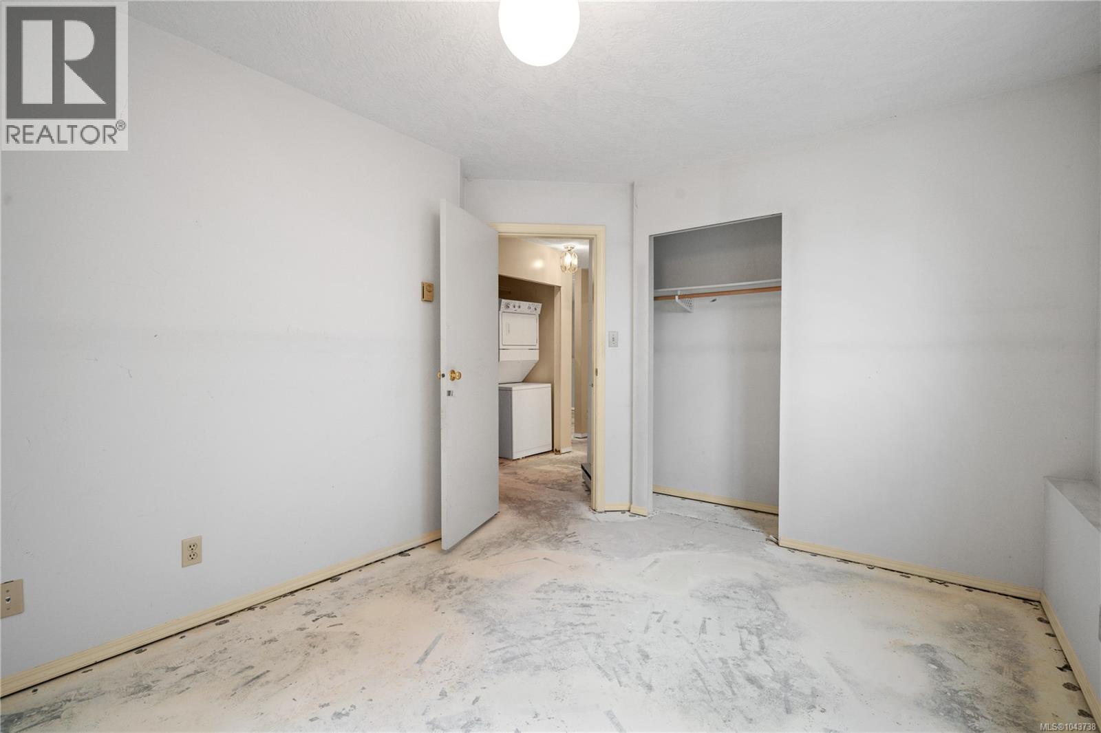 4216 Ponderosa Cres - Image 33