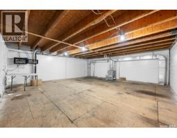 845 Mackay Street, Regina, SK S4N2S3 Photo 11