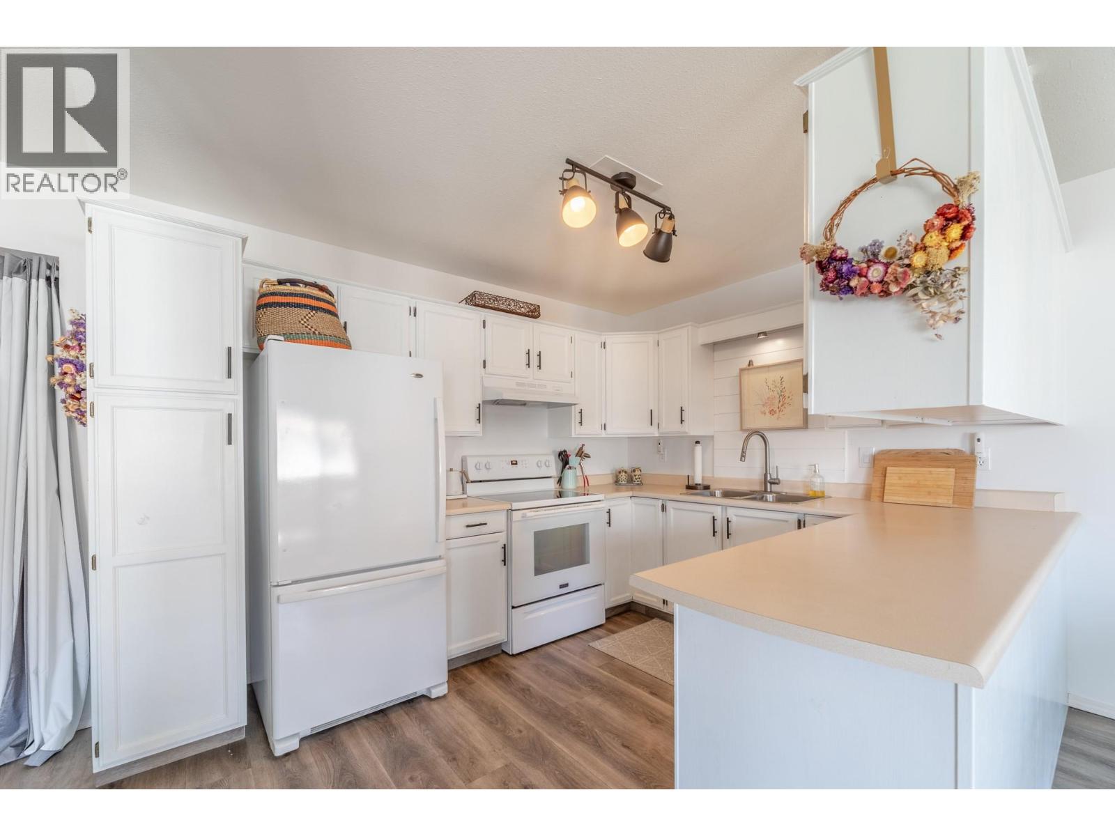 #203 13014 Armstrong Avenue - 5