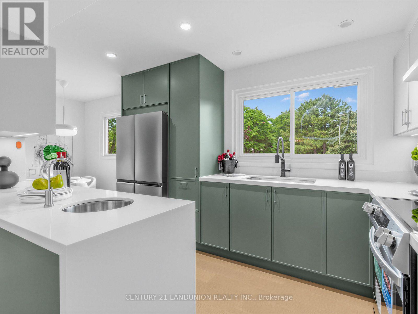 #56 193 MCNICOLL AVENUE - 16