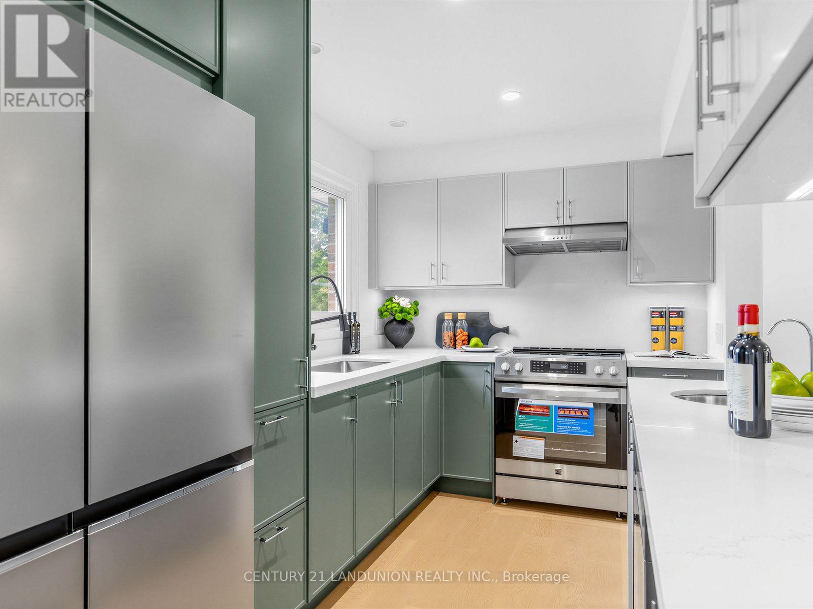 #56 193 MCNICOLL AVENUE - 19