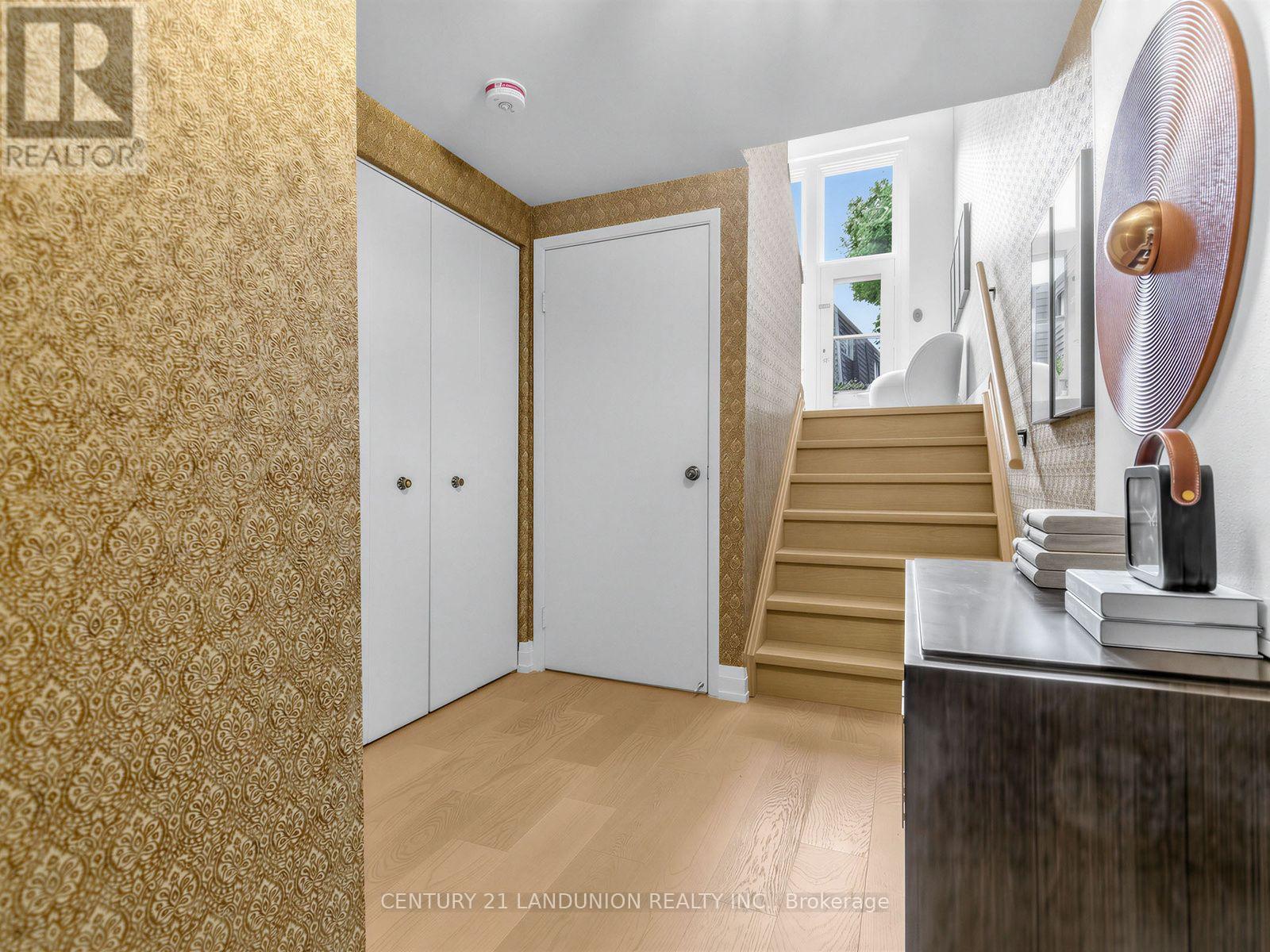 #56 193 MCNICOLL AVENUE - 9
