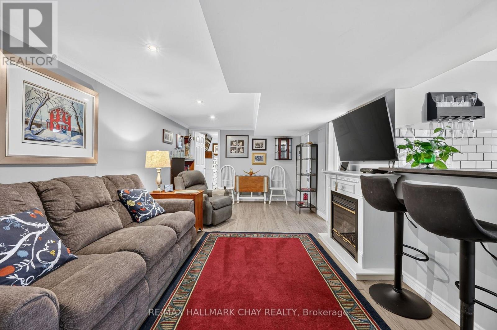 9 MELROSE AVENUE - Image 18