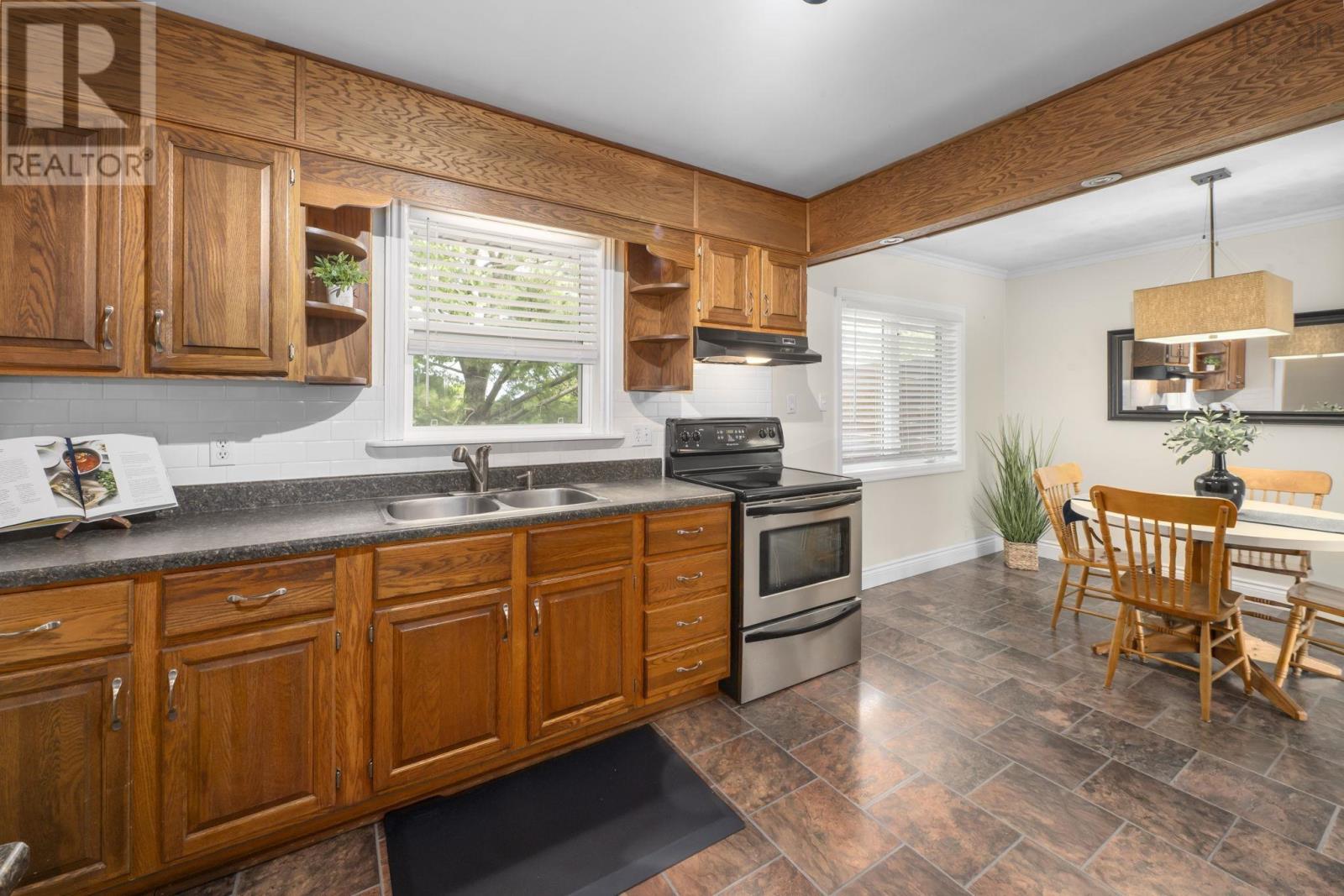 38 Ascot Way - 9