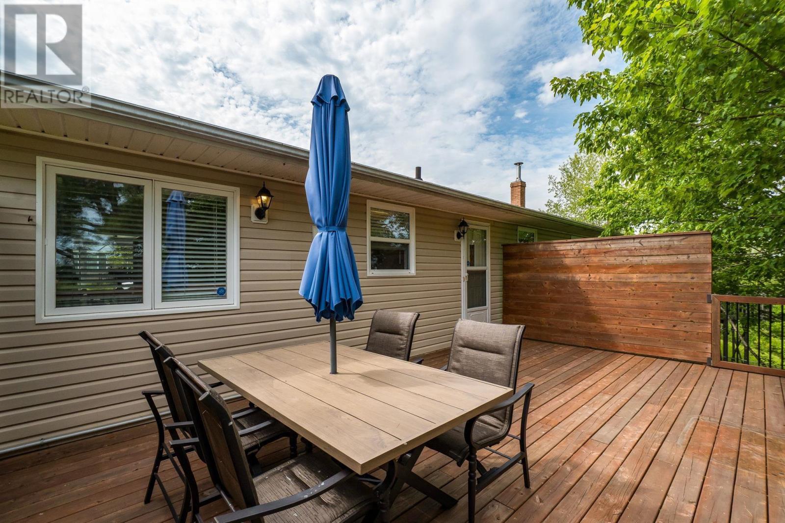 38 Ascot Way - 36