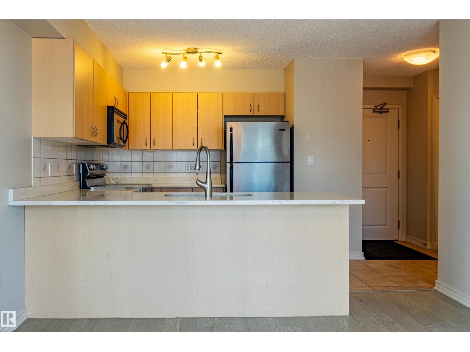 #1501 10180 104 ST NW - 5
