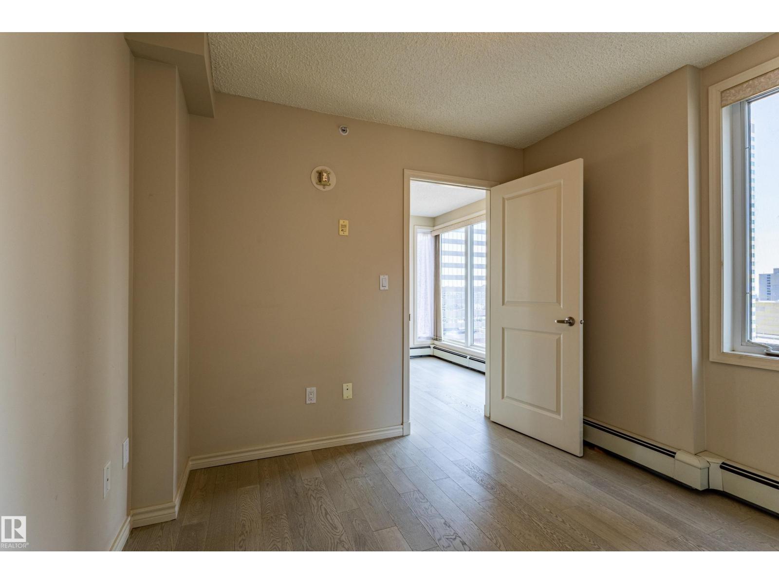 #1501 10180 104 ST NW - Image 19