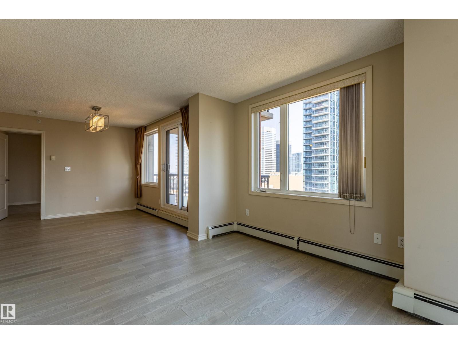 #1501 10180 104 ST NW - 16