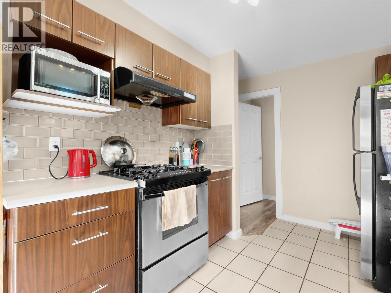 3 Bed, 2 Bath House for Sale in Richmond – 1104 5133 GARDEN CITY ROAD, Richmond – MLS# R3147778 - Image 12