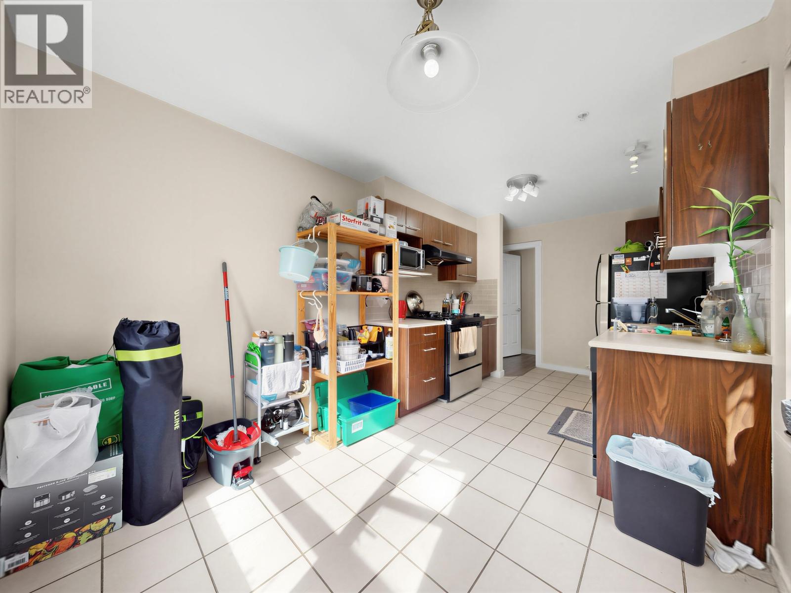 3 Bed, 2 Bath House for Sale in Richmond – 1104 5133 GARDEN CITY ROAD, Richmond – MLS# R3147778 - Image 13