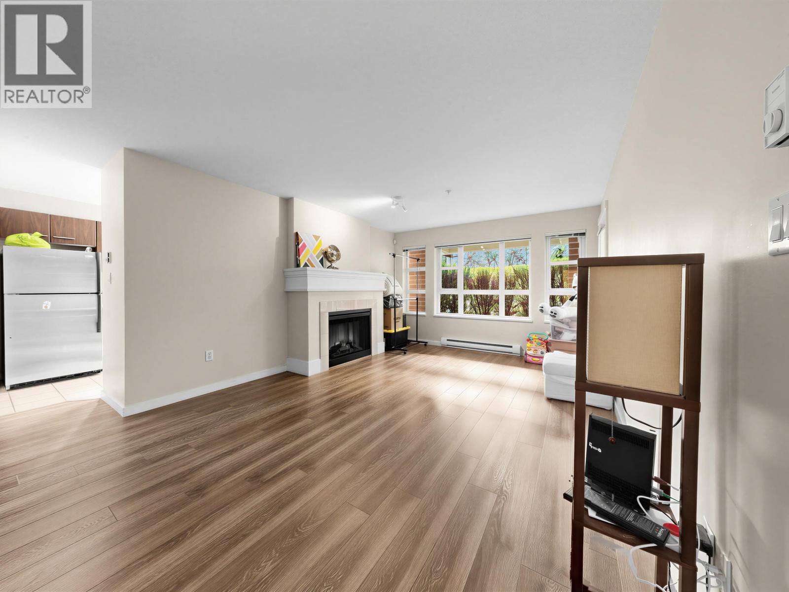 3 Bed, 2 Bath House for Sale in Richmond – 1104 5133 GARDEN CITY ROAD, Richmond – MLS# R3147778 - Image 6