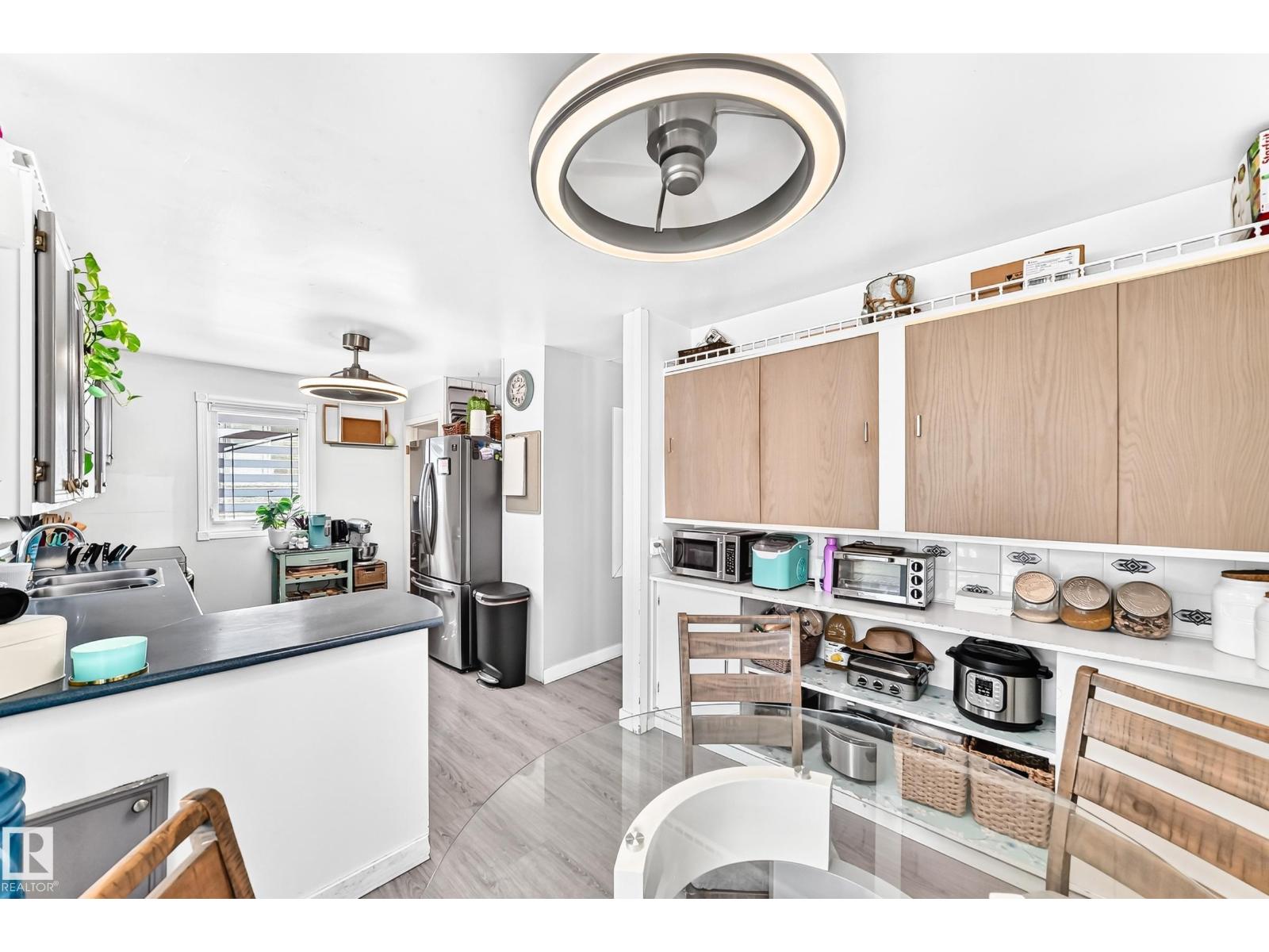 9911 163 ST NW - 15