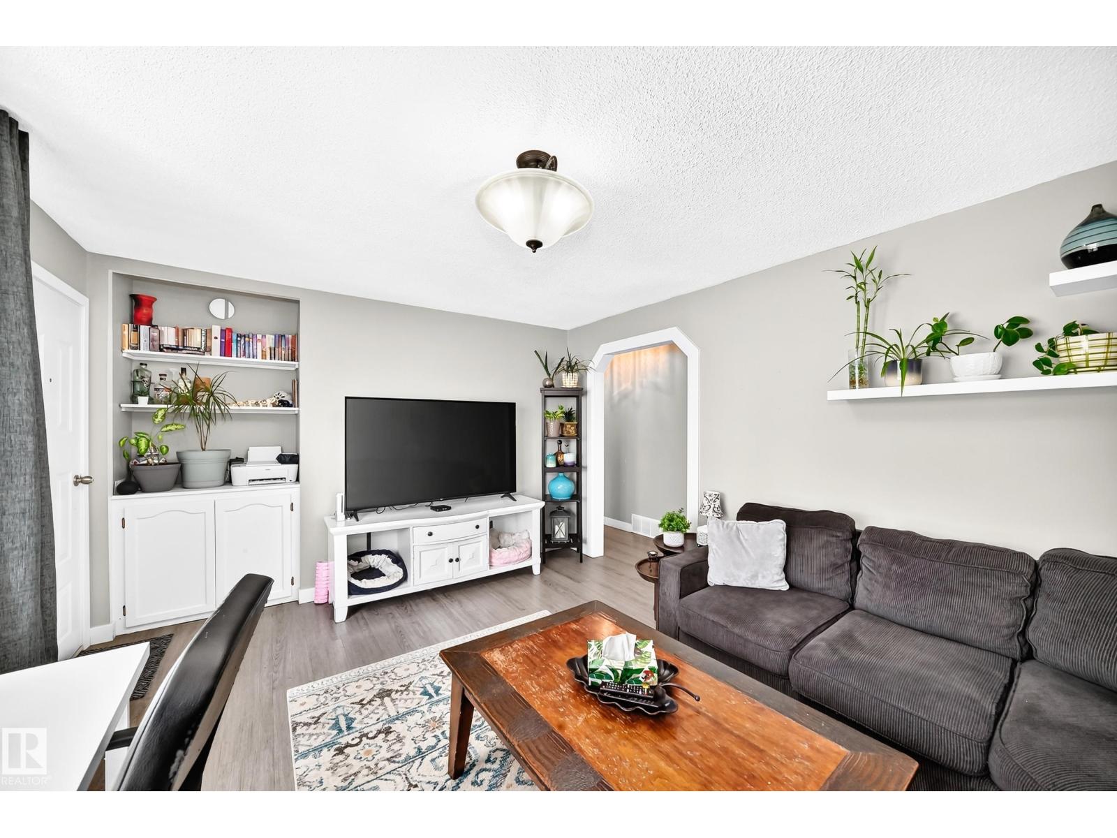 9911 163 ST NW - Image 17
