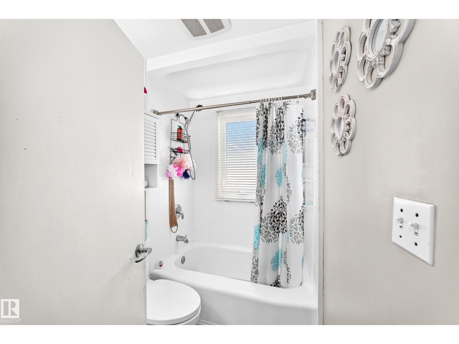 9911 163 ST NW - 25