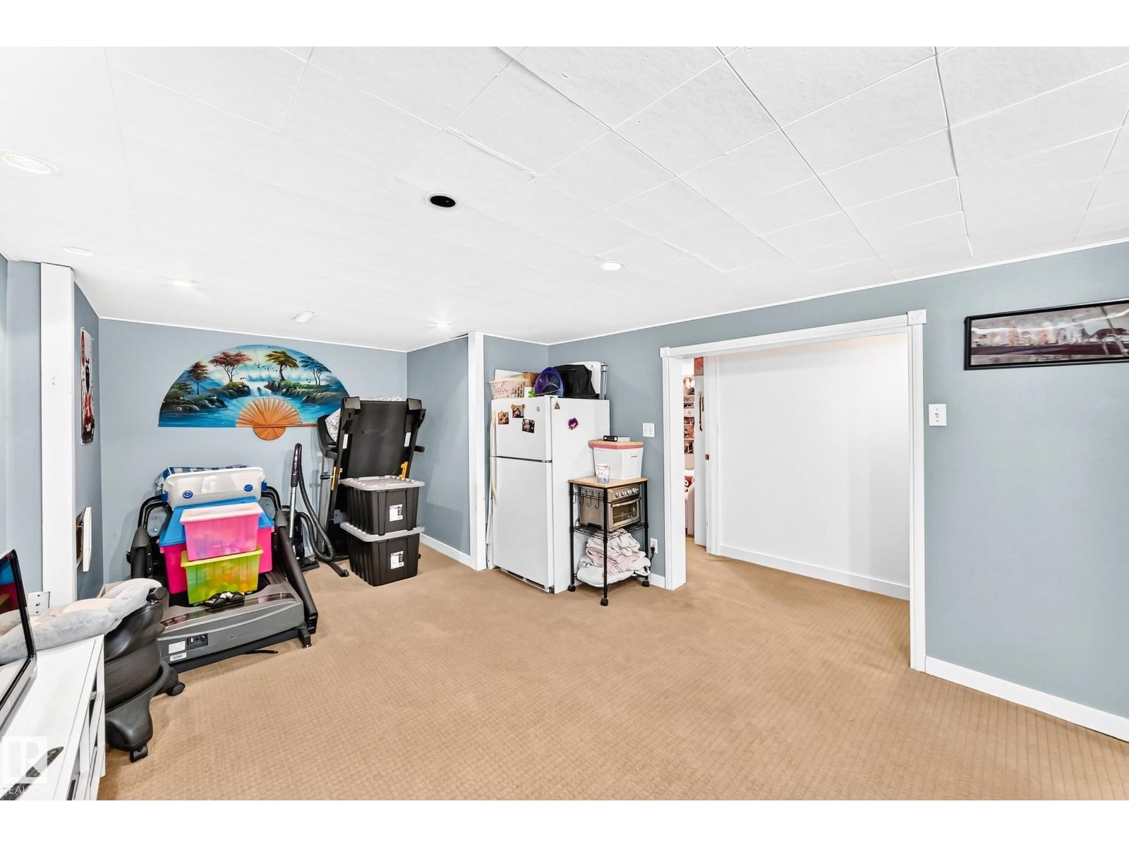 9911 163 ST NW - 29