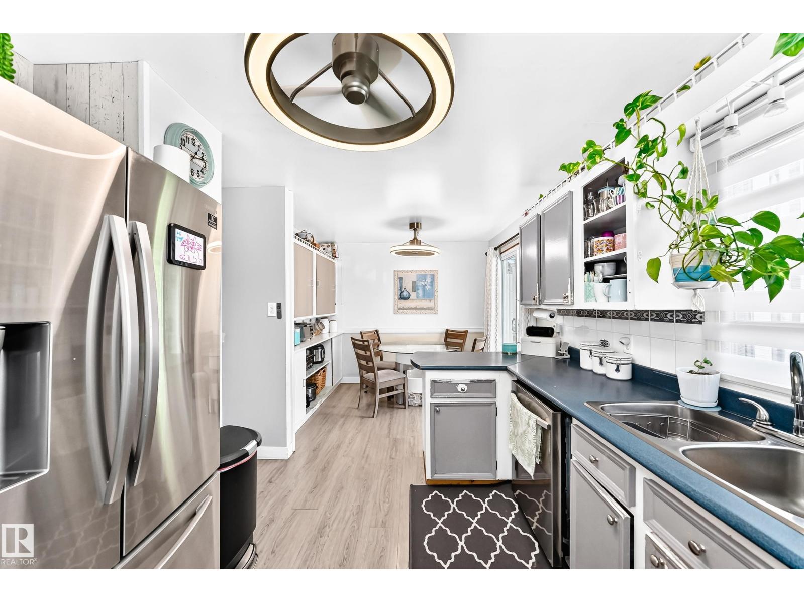 9911 163 ST NW - 7