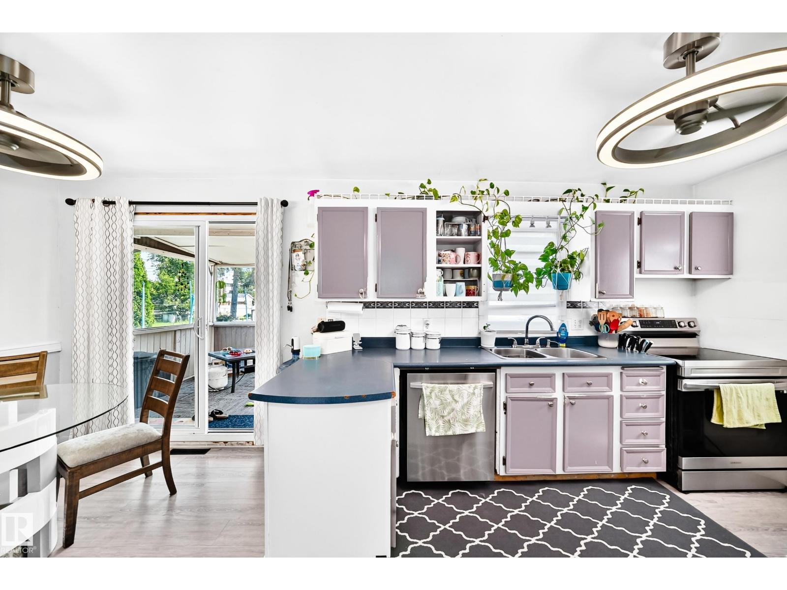 9911 163 ST NW - Image 9