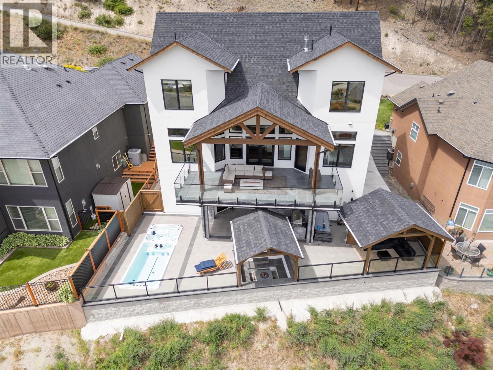 6121 Seymoure Lane - 3