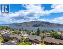 6121 Seymoure Lane, Peachland, BC V0H1X4 Photo 44