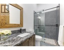 6121 Seymoure Lane, Peachland, BC V0H1X4 Photo 49