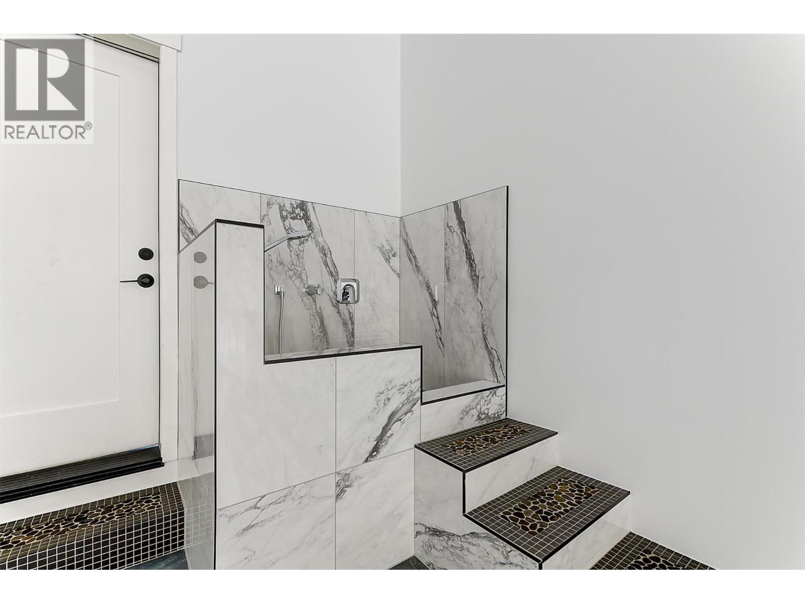 6121 Seymoure Lane - 88