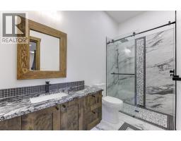 6121 Seymoure Lane, Peachland, BC V0H1X4 Photo 58
