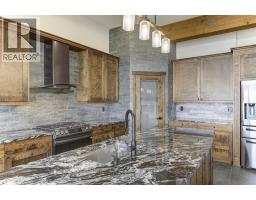 6121 Seymoure Lane, Peachland, BC V0H1X4 Photo 24