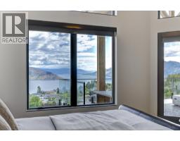6121 Seymoure Lane, Peachland, BC V0H1X4 Photo 36