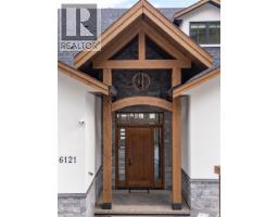 Laundry room - 6121 Seymoure Lane, Peachland, BC V0H1X4 Photo 11
