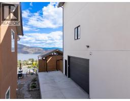 6121 Seymoure Lane, Peachland, BC V0H1X4 Photo 89