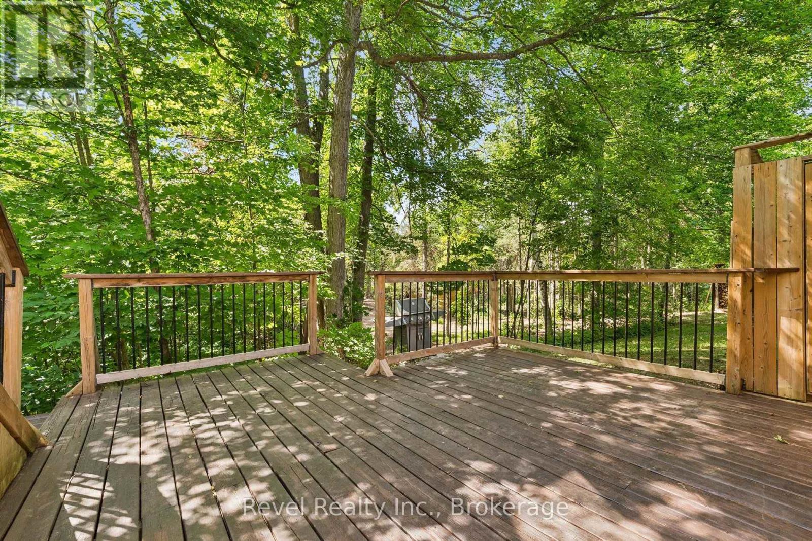 18 BESSIE AVENUE S - 37