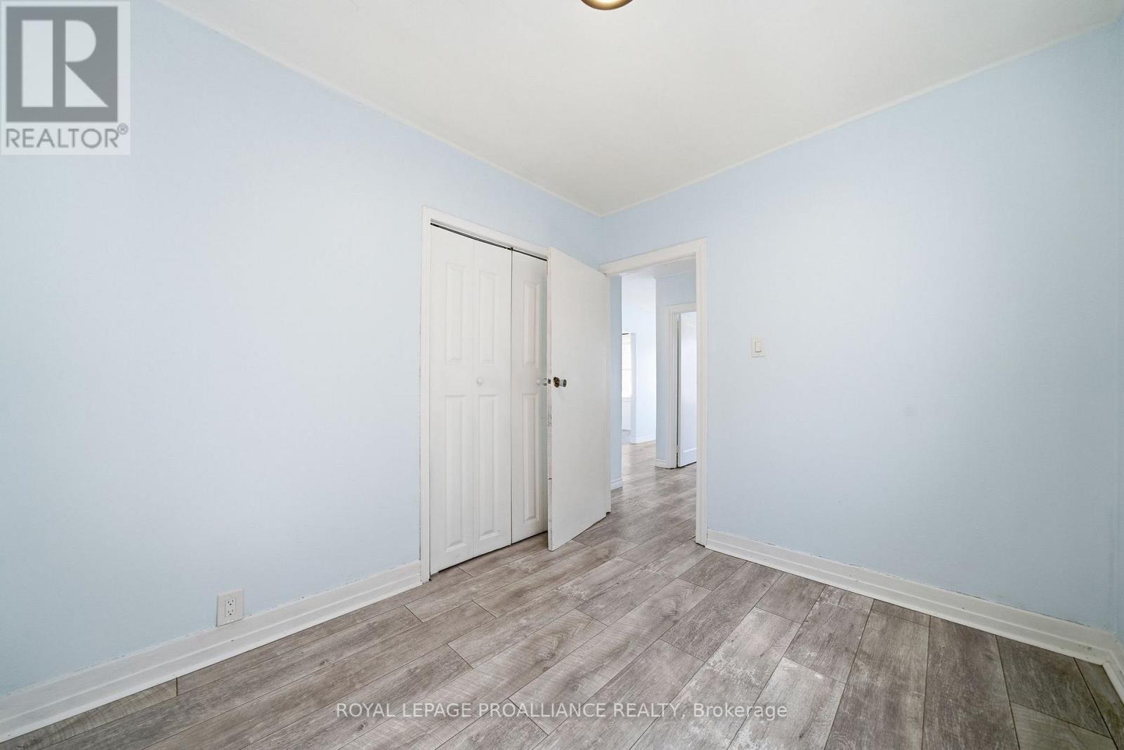38 OAK STREET - 25