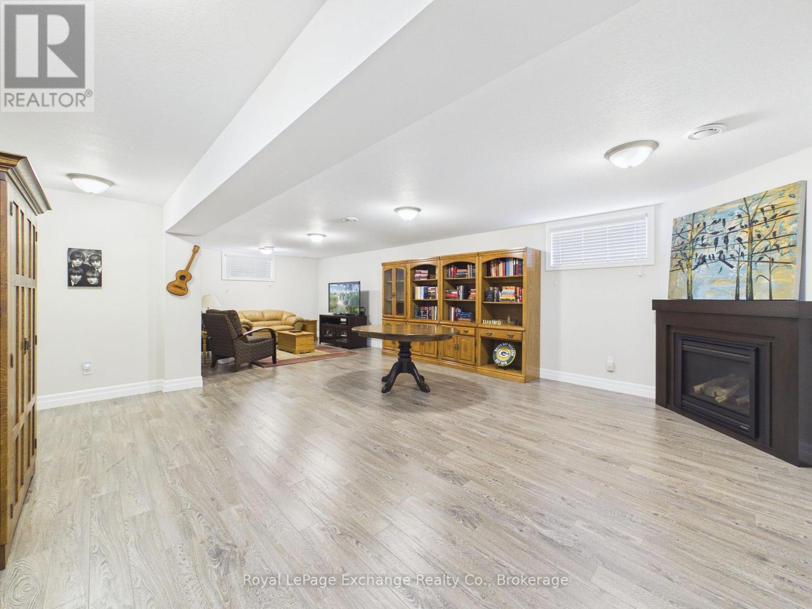 229 WIECK BOULEVARD - 15