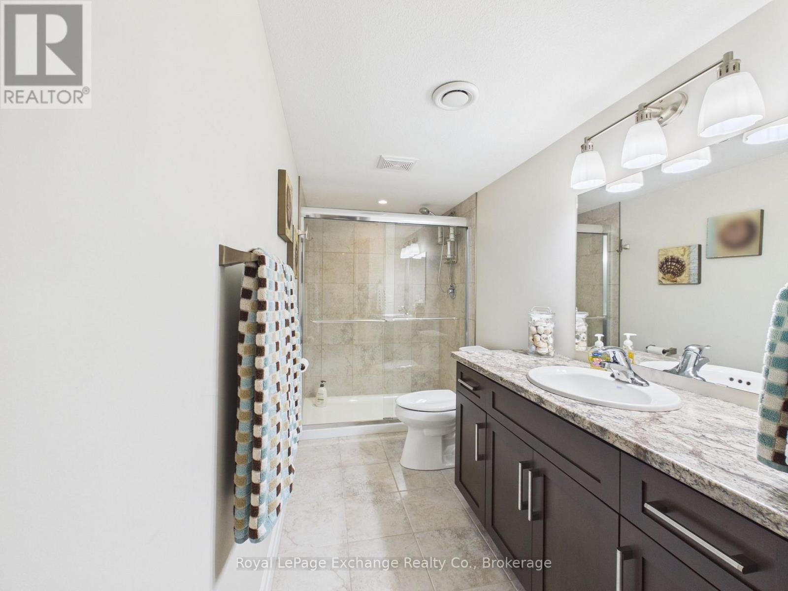 229 WIECK BOULEVARD - 20