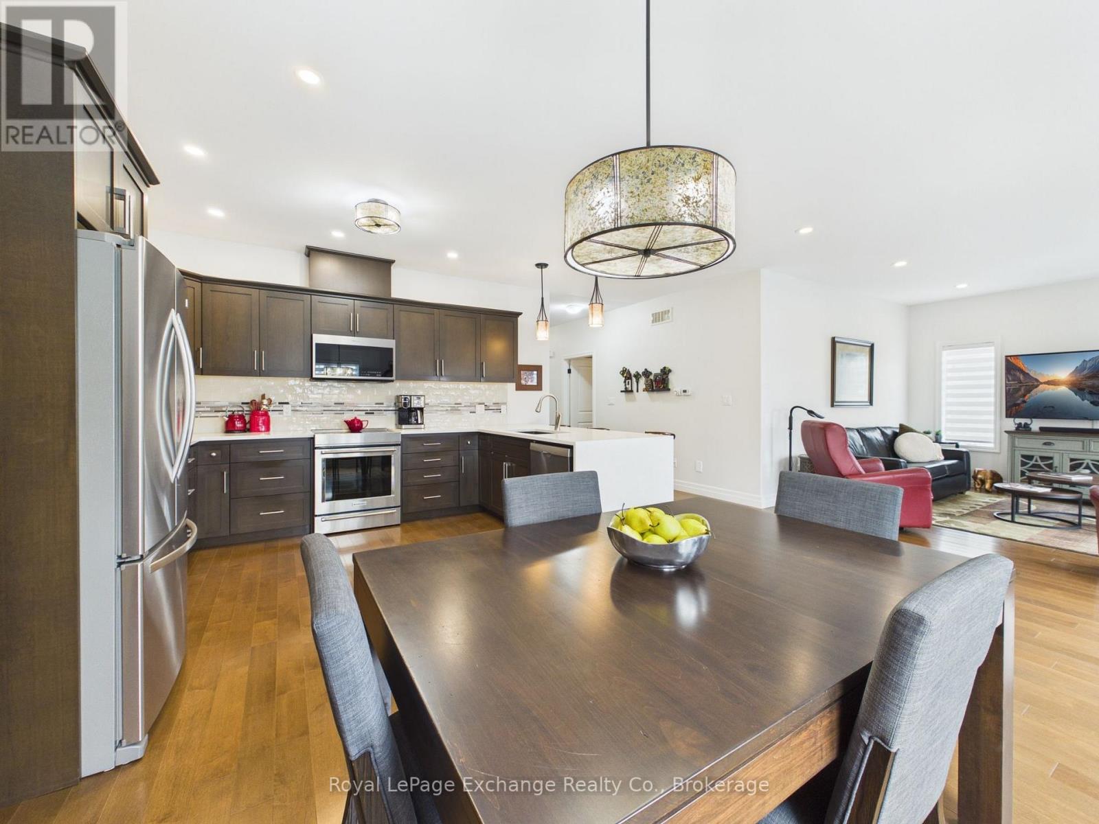 229 WIECK BOULEVARD - Image 7