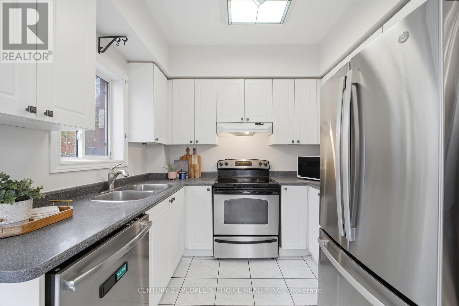 #1 1330 ALTONA ROAD - 10