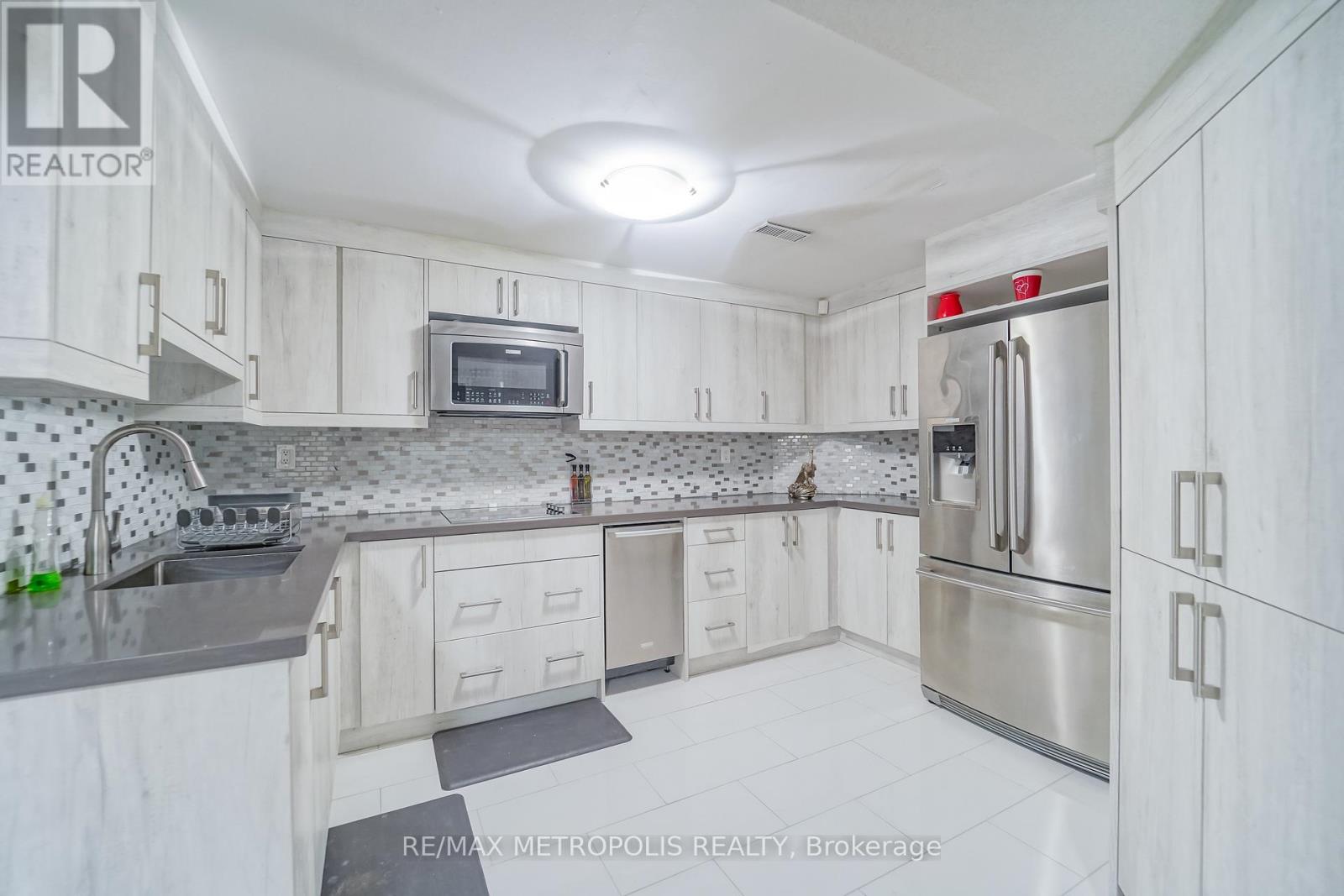 37 BENNETT ROAD - 35