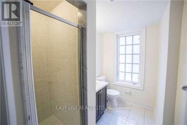 28 UPPER DUKE CRESCENT - 12