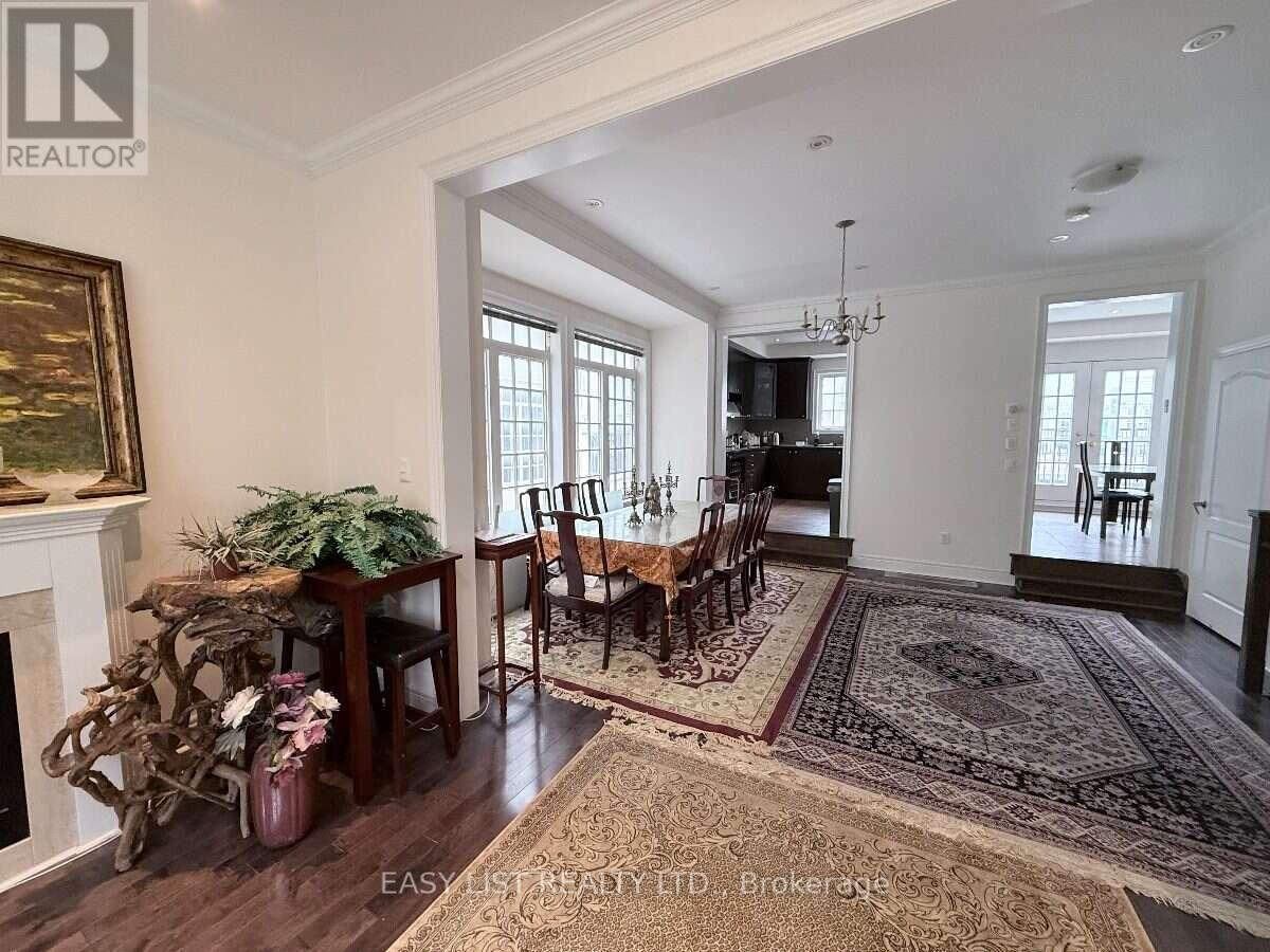 28 UPPER DUKE CRESCENT - 5